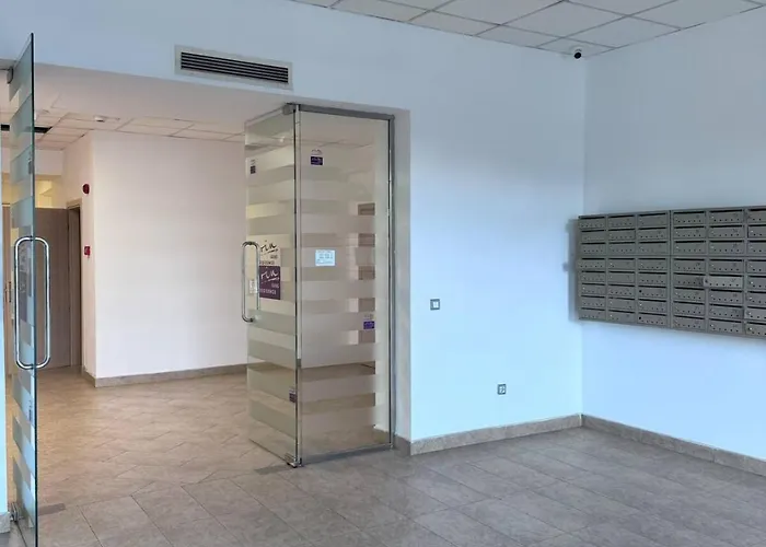 Rin Grand * Bucureşti